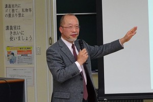 Dr. KIMURA hiromichi, Ph.D, Project Leader of COINS gives a lecture