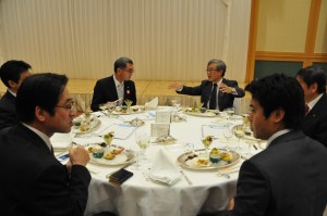 Geusts including the President SATO enjoy Shimokita Platter