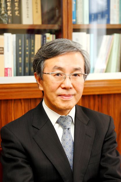 弘前大学後援会 会長　佐藤　敬