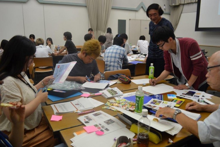 デザインを形にしていく学生達-1