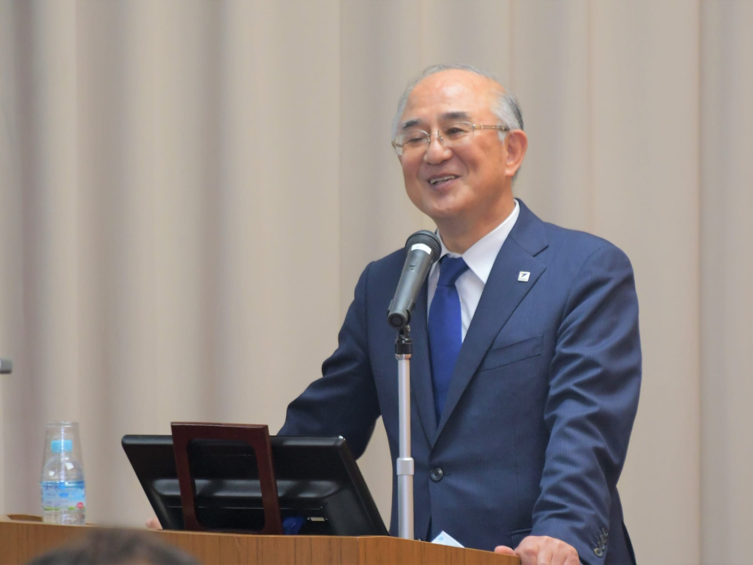 株式会社プロクレアホールディングス代表取締役社長による講演会を開催 - 弘前大学