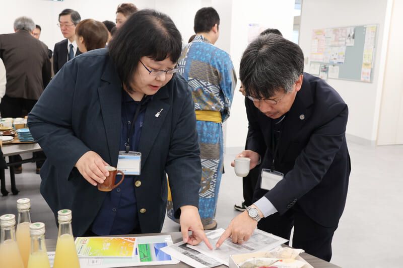昔の学食に関する資料も話題に