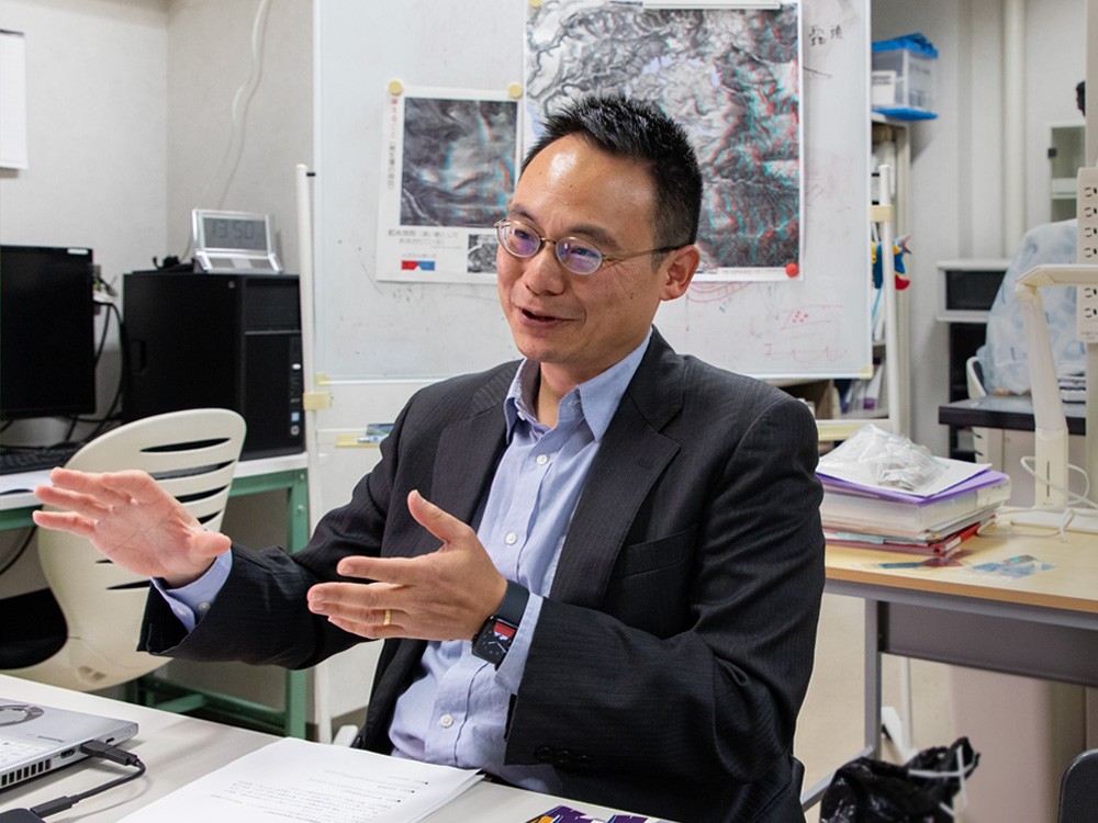 弘前大学　医学部　赤本　2015年～2023年 9年分 弘前大学 (2023年版大学入試シリーズ) | 教学社編集部 |本 | 通販 | Amazon