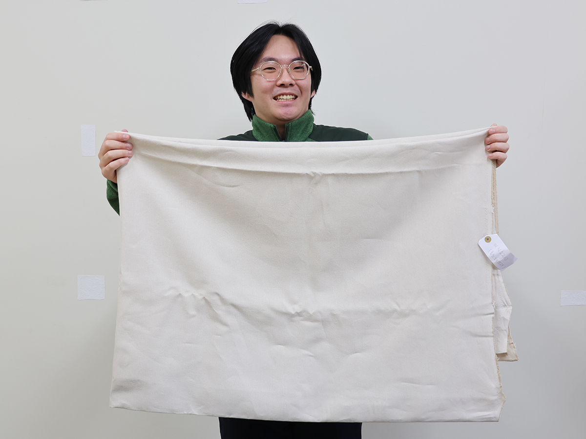 教育学部 加賀恵子教授、廣瀬 孝准教授が秋田スギを原料とした紙糸より