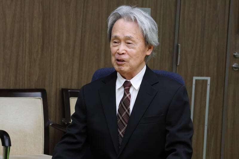 ご寄附に至った想いを語られる海老澤様