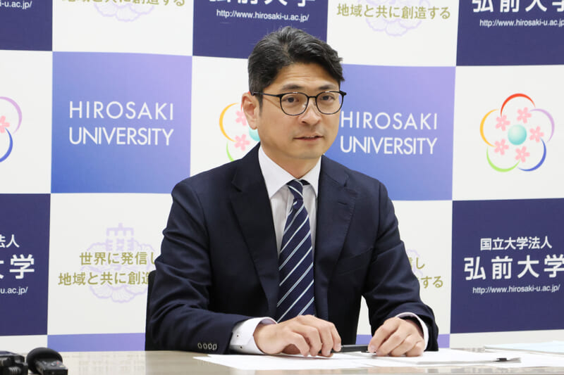 教育推進機構キャリアセンターの丸居センター長