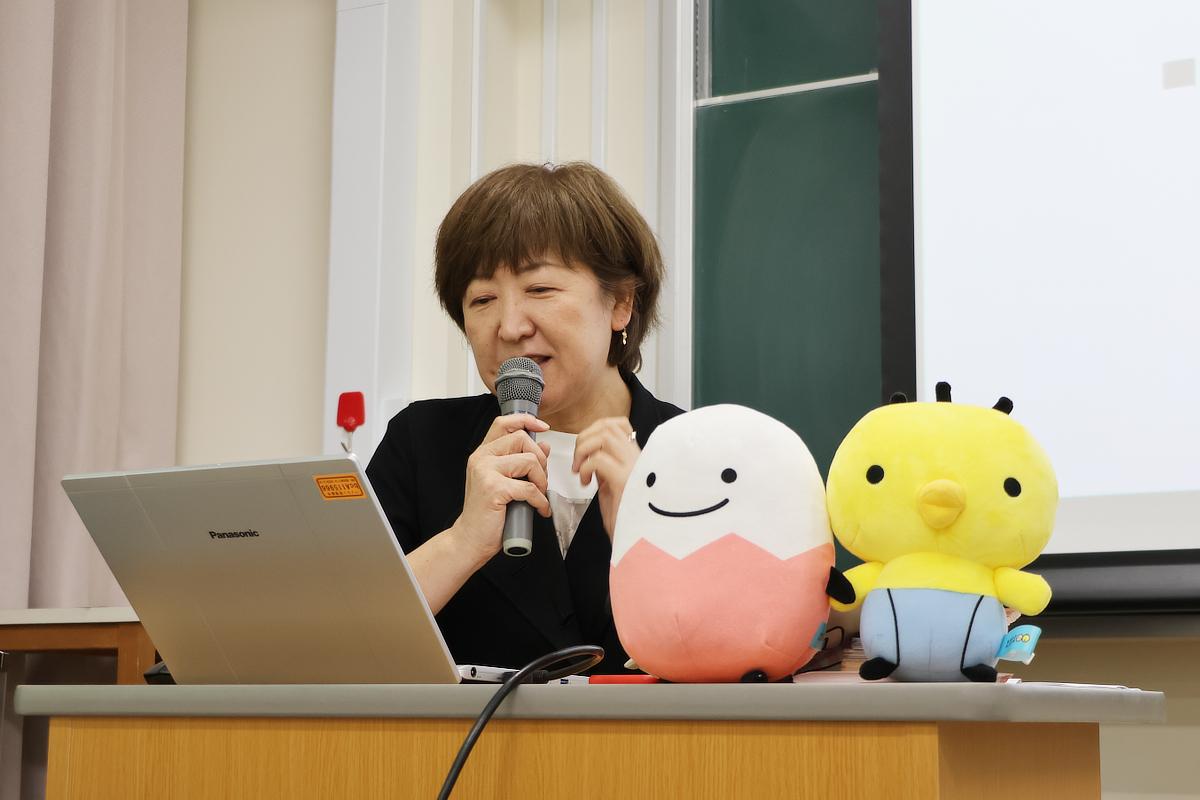 講師の米谷明子さん(弘前大学応援大使)