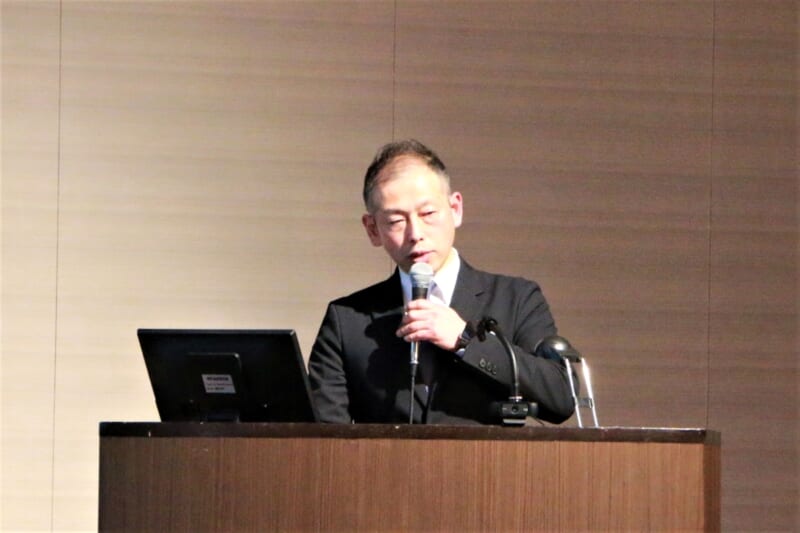 村下副学長