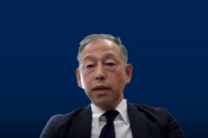 講演を行う村下副学長
