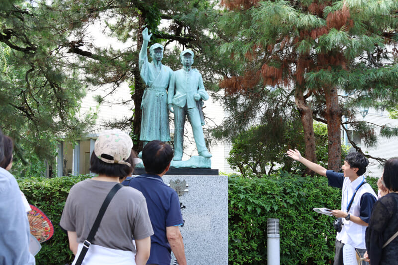 学生ガイドによるキャンパスツアー