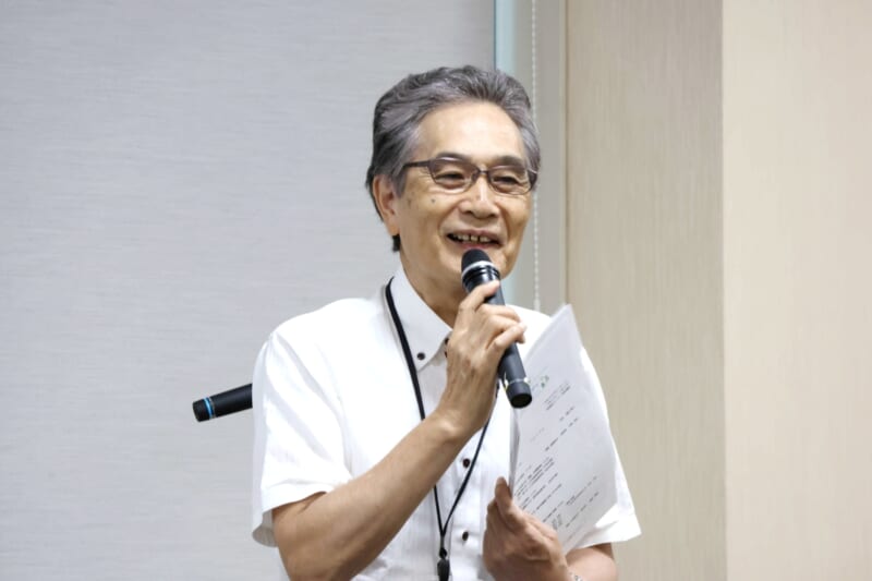 開会のあいさつをする福田学長の写真