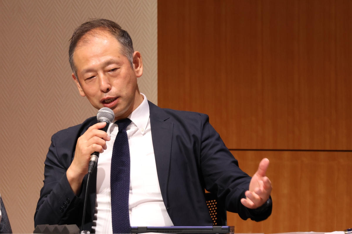村下副学長